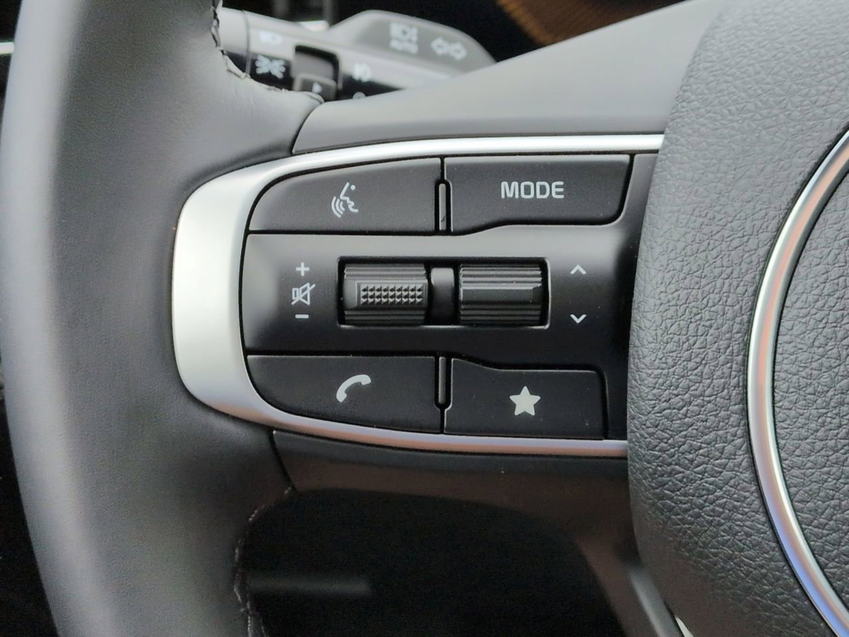 New 2026 Snow White Pearl Kia GT-Line FWD image 24
