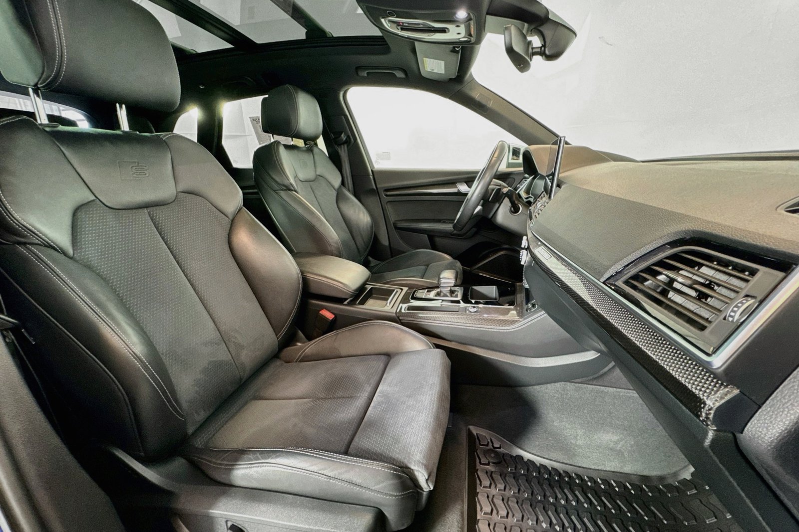 Used 2022 Blue Audi Premium Plus image 27