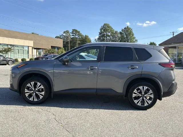 Used 2022 Gray Nissan SV image 10