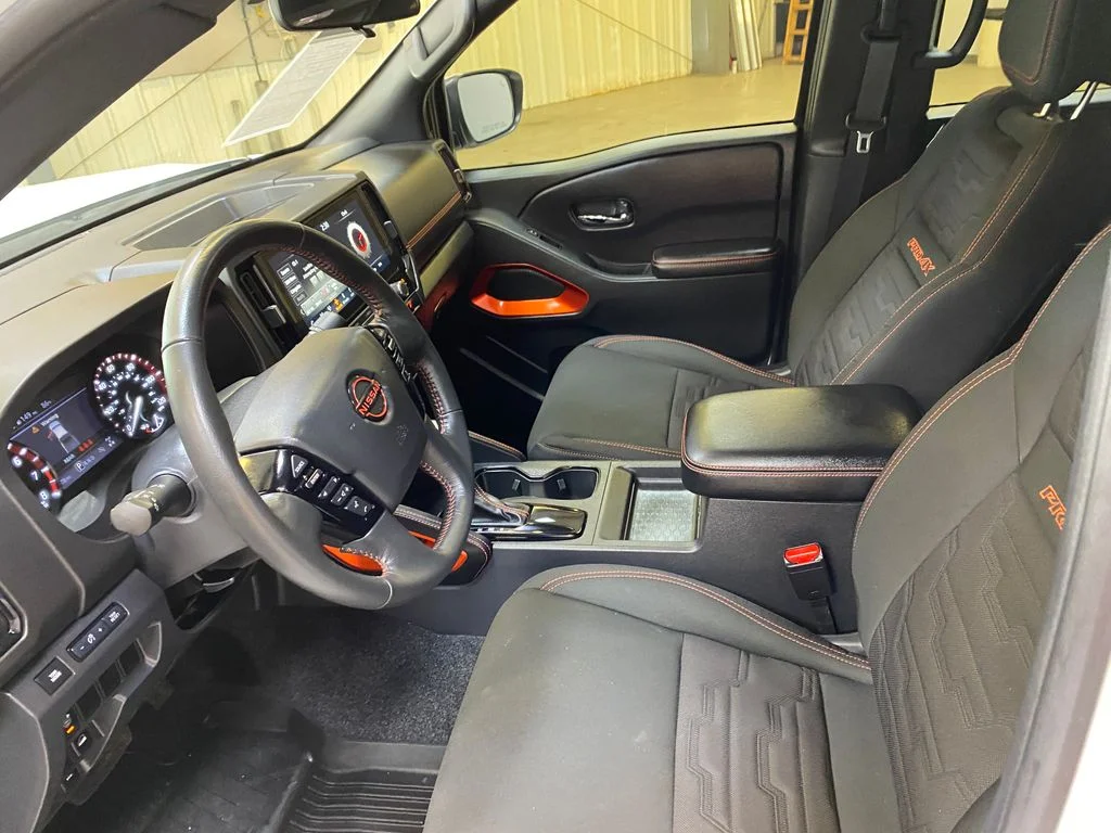 Used 2025 White Nissan PRO-4X image 21