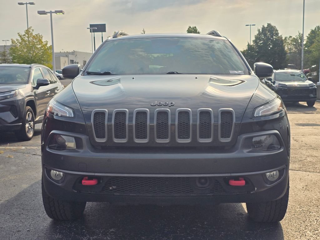 Used 2016 Black Jeep Trailhawk image 2