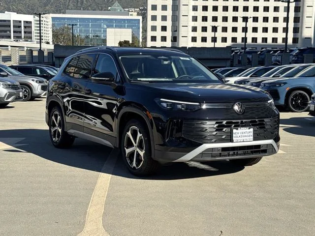2026 Volkswagen Tiguan 2.0T SE's photo