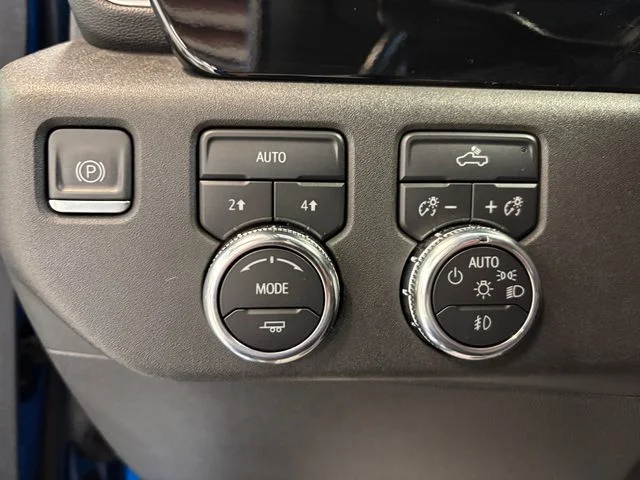 Used 2023 Blue GMC Elevation image 23