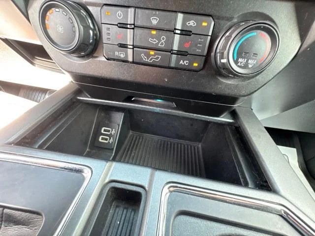 Used 2020 White Ford XLT image 19