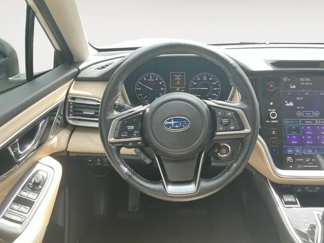 Used 2022 Crystal White Pearl Subaru Limited image 12
