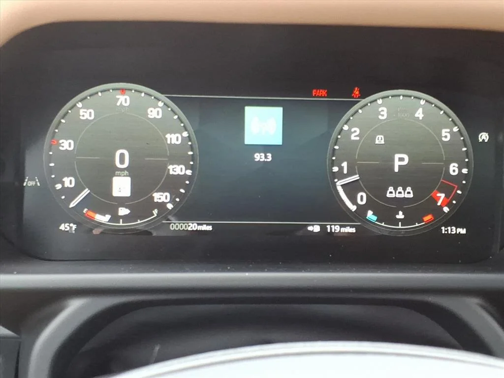 New 2026 Fuji White LAND ROVER X-Dynamic SE image 16