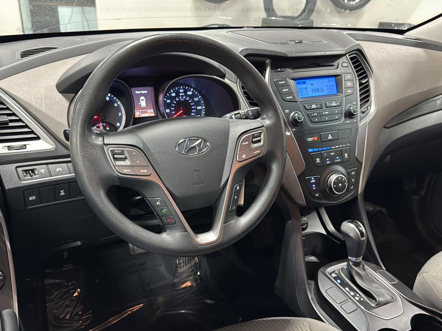 2015 Hyundai Santa Fe Sport - Photo 25