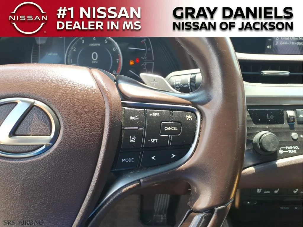Used 2020 Red Lexus 350 image 14
