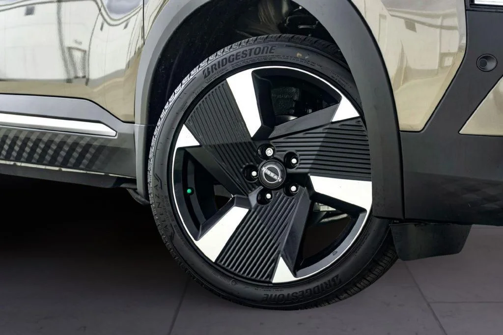 New 2026 Brown Nissan SR image 2
