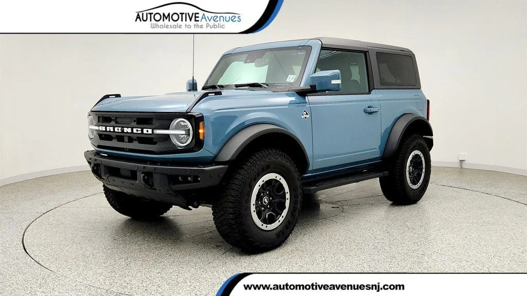 Used 2022 Area 51 Ford Outer Banks 2 Door Advanced 4x4 w/ Sasquatch & Lux Pkg image 1