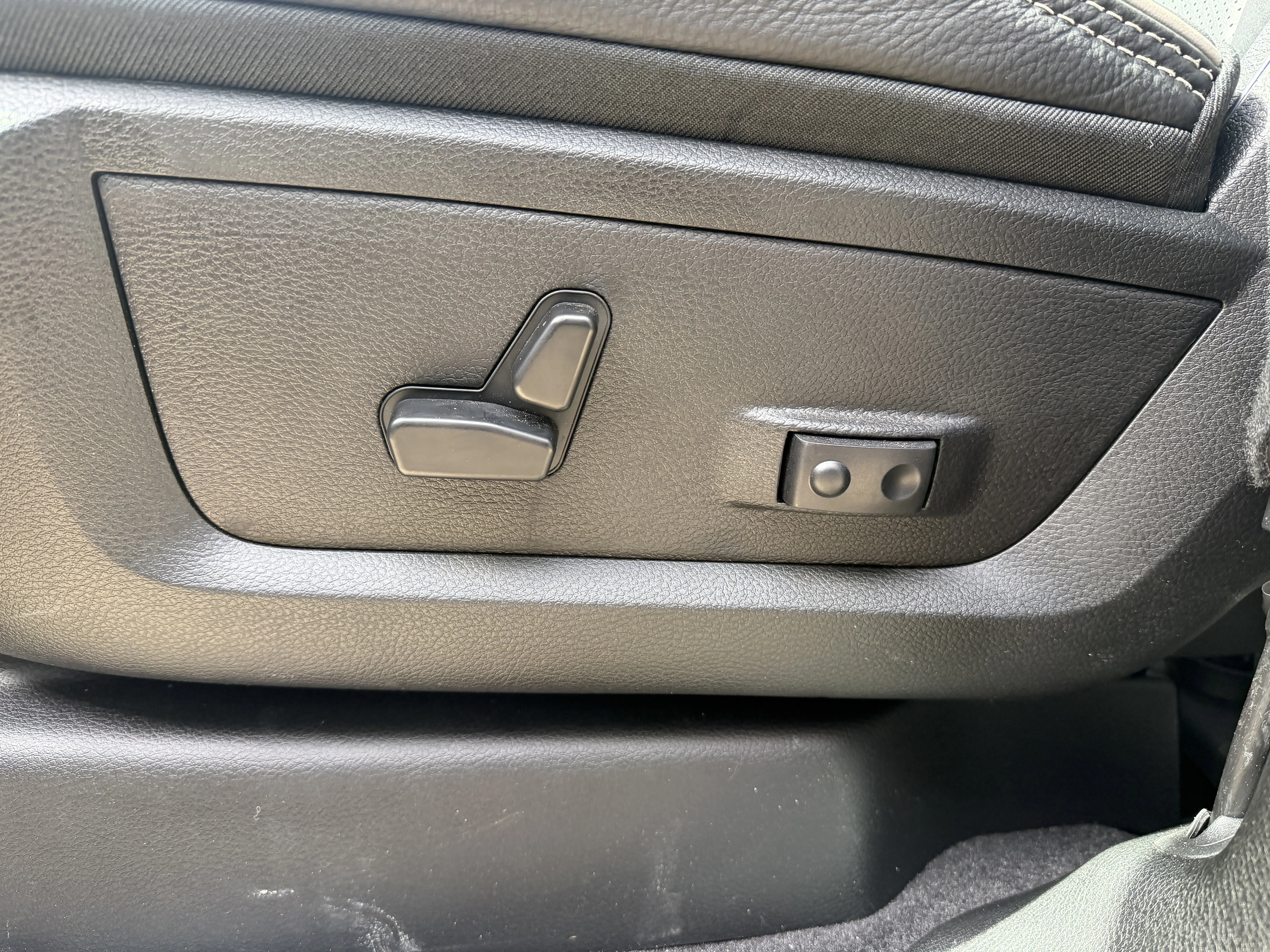 2026 RAM 2500 Limited - Photo 39