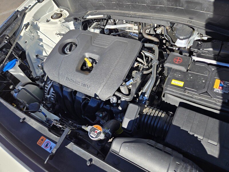 Certified Used 2025 White Kia S image 17