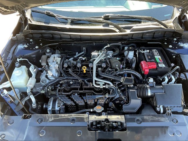 Used 2022 Blue Nissan 2.5 SR image 29