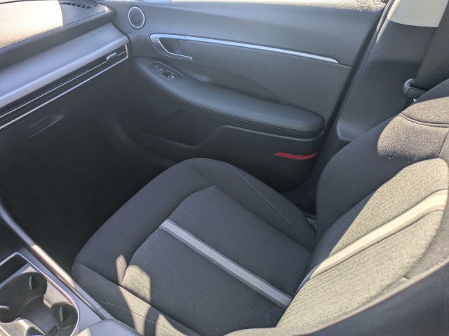 Used 2025 Blue Hyundai SEL image 16