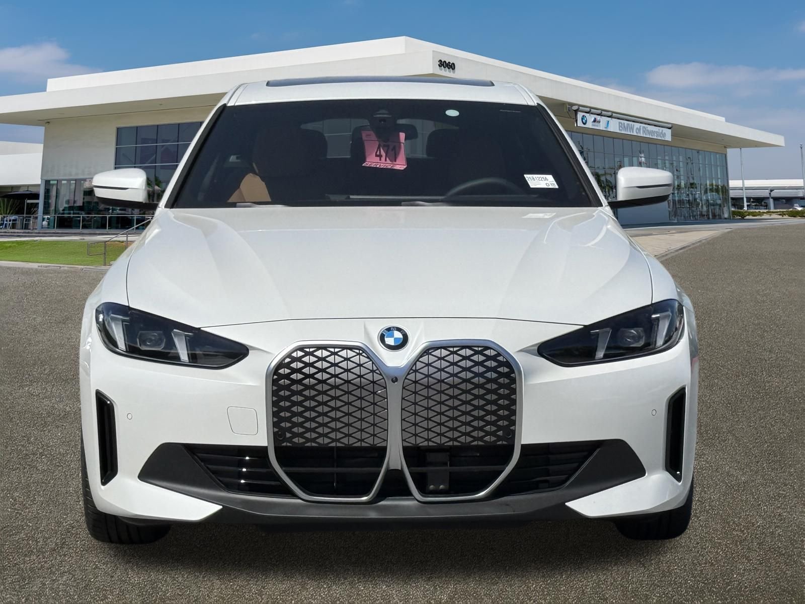 New 2026 Mineral White Metallic BMW eDrive40 image 3