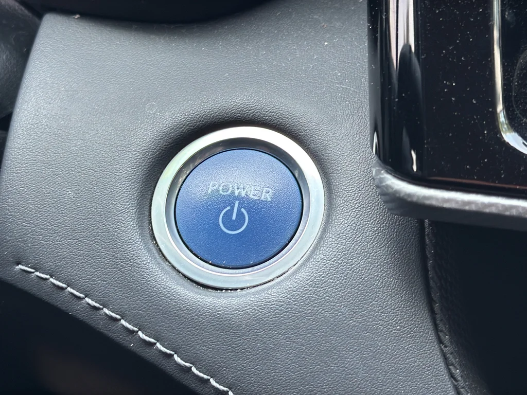 Used 2021 Silver Toyota Platinum image 13