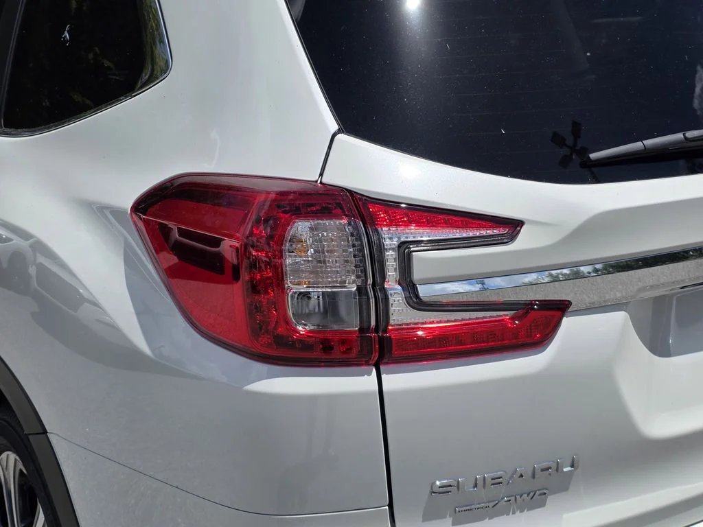 New 2026 CRYSTAL WHITE PEARL Subaru Touring 7-Passenger image 7