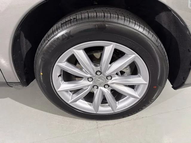 Used 2023  Acura Base image 14