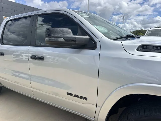 New 2027 Silver Zynith Exterior Paint RAM Big Horn/Lone Star image 25