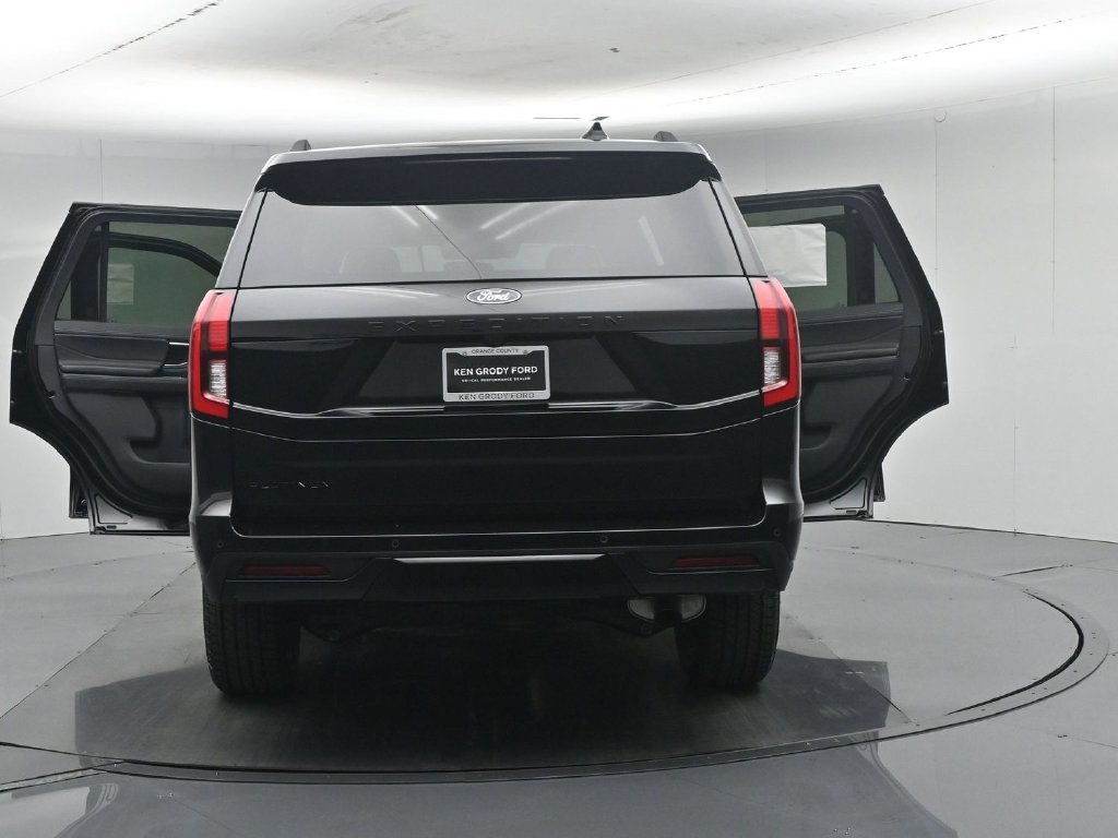 New 2027 Agate Black Metallic Ford Platinum image 37