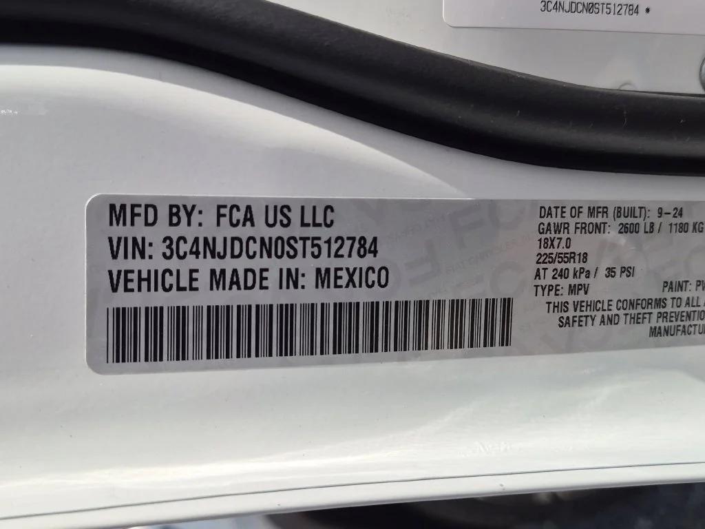 Used 2025 White Jeep Limited image 33