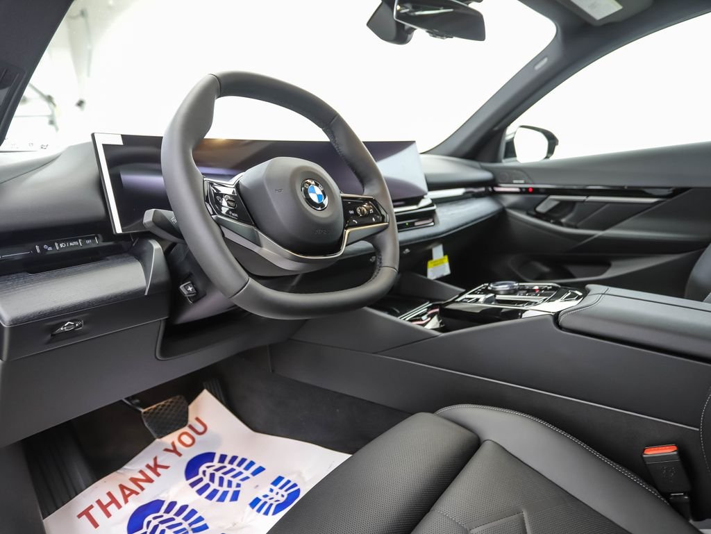 2026 BMW 5 Series 530i - Photo 10