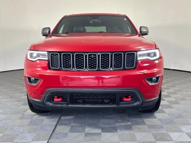 Used 2021 Red Jeep Trailhawk image 3
