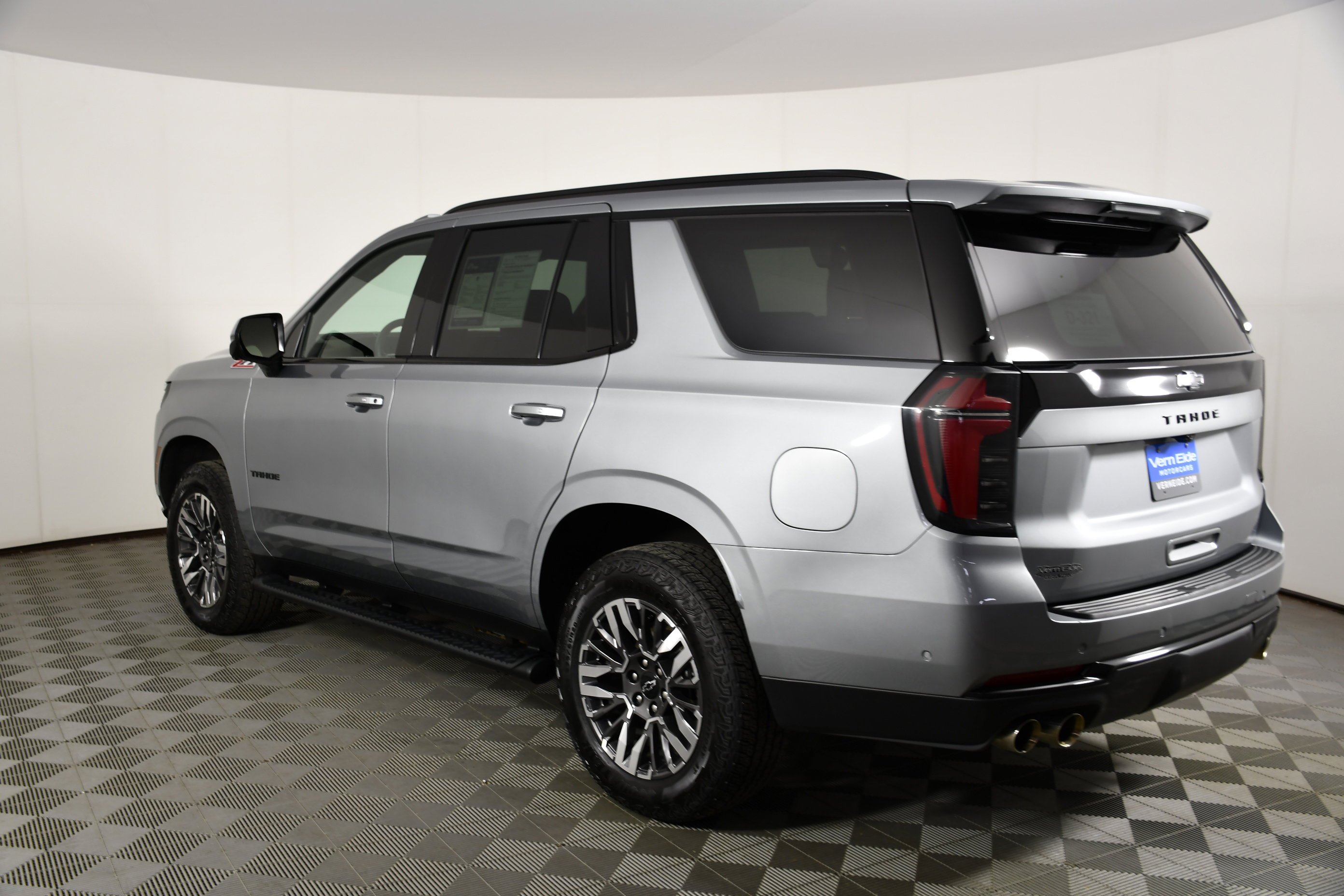 Used 2025 Sterling Gray Metallic Chevrolet Z71 image 8