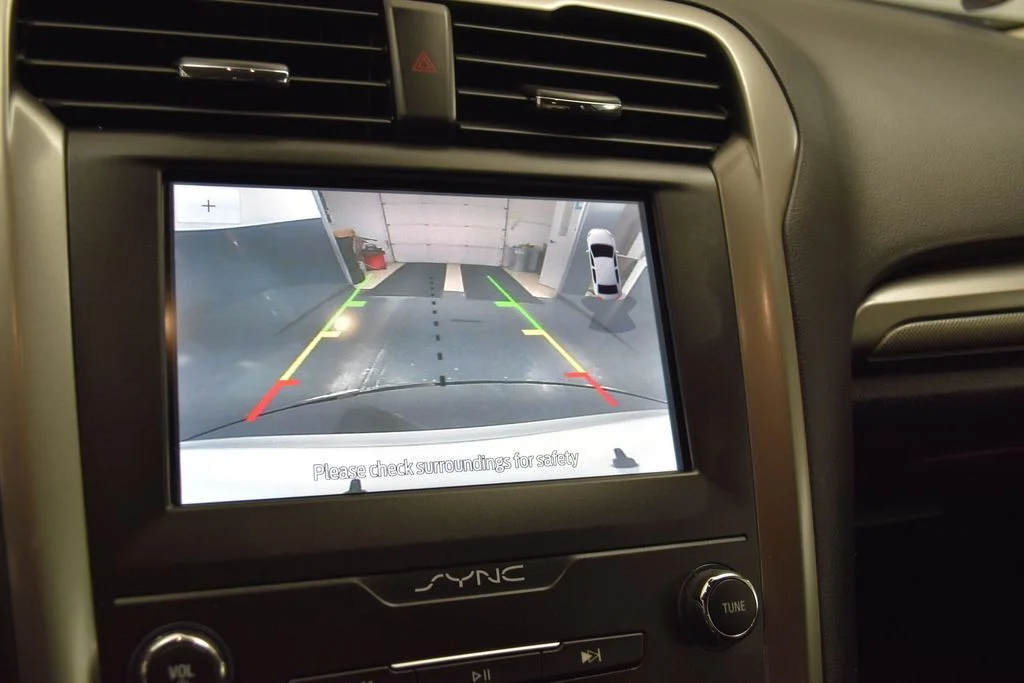Used 2020 White Ford SE image 14