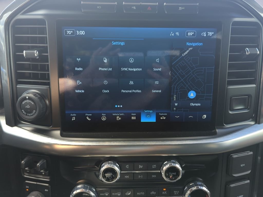 Used 2023 Gray Ford Lariat image 13