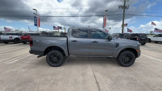New 2026 Carbonized Gray Metallic Ford XLT image 13
