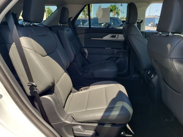 New 2026 Space White Metallic Ford Active image 19