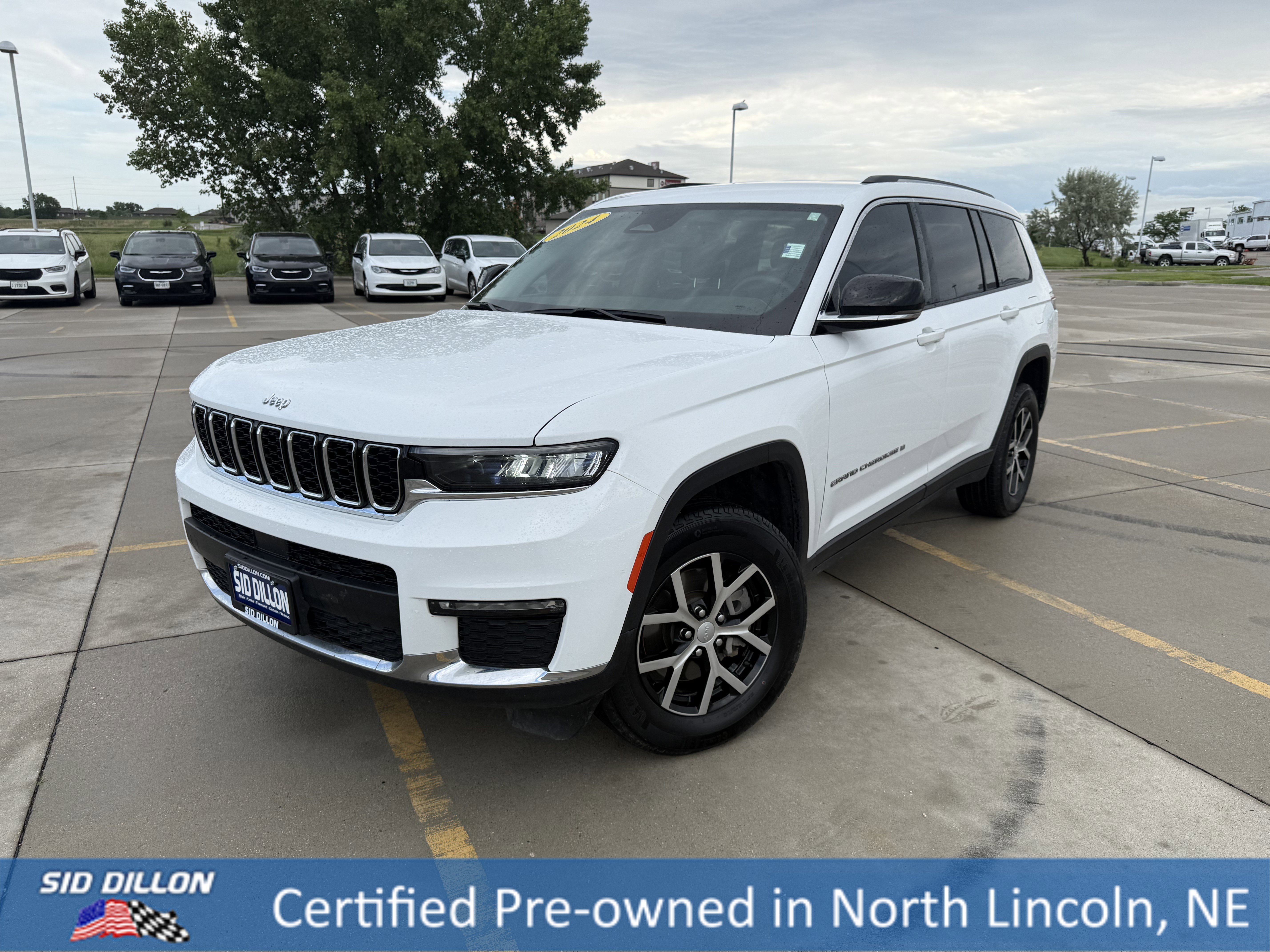 2024 Jeep Grand Cherokee L Limited 4x4's photo