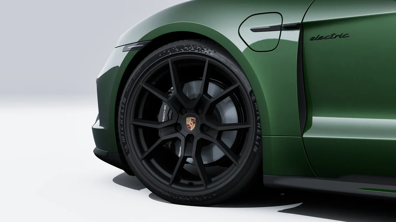 New 2026 Oak Green Metallic Neo Porsche 4 image 10