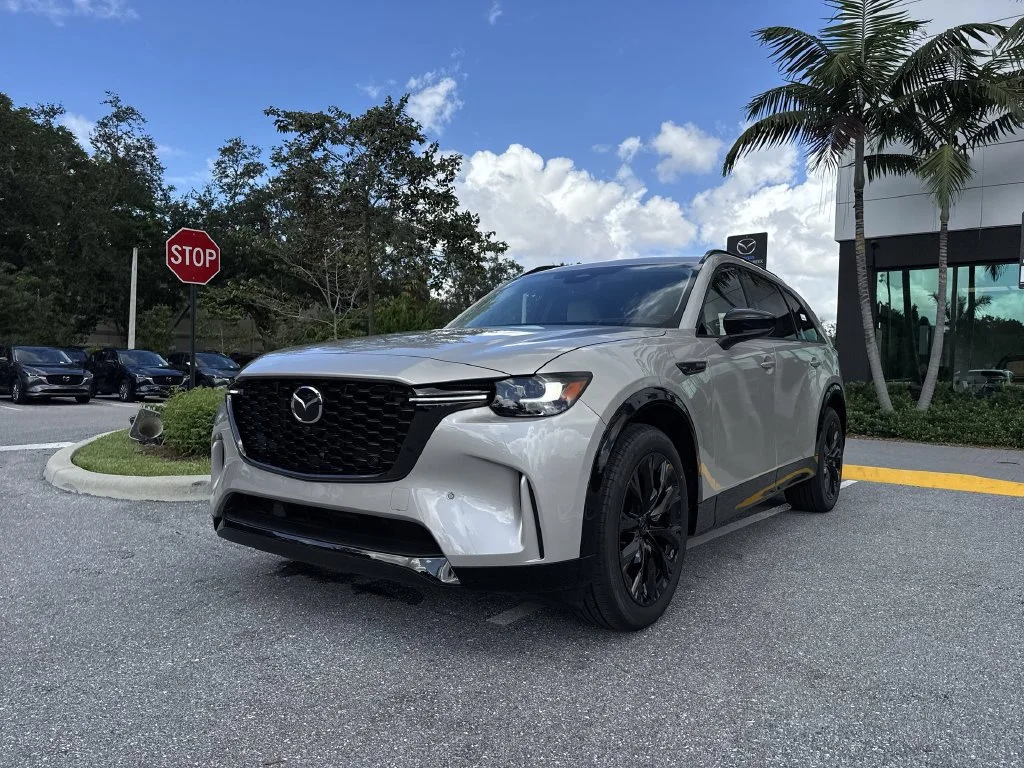 New 2026 Platinum Quartz Mazda 3.3 Turbo S Premium image 31