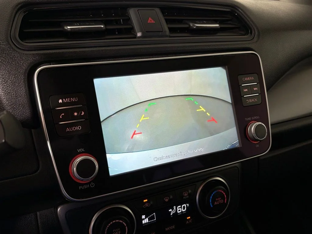 Used 2025 Silver Nissan S image 24