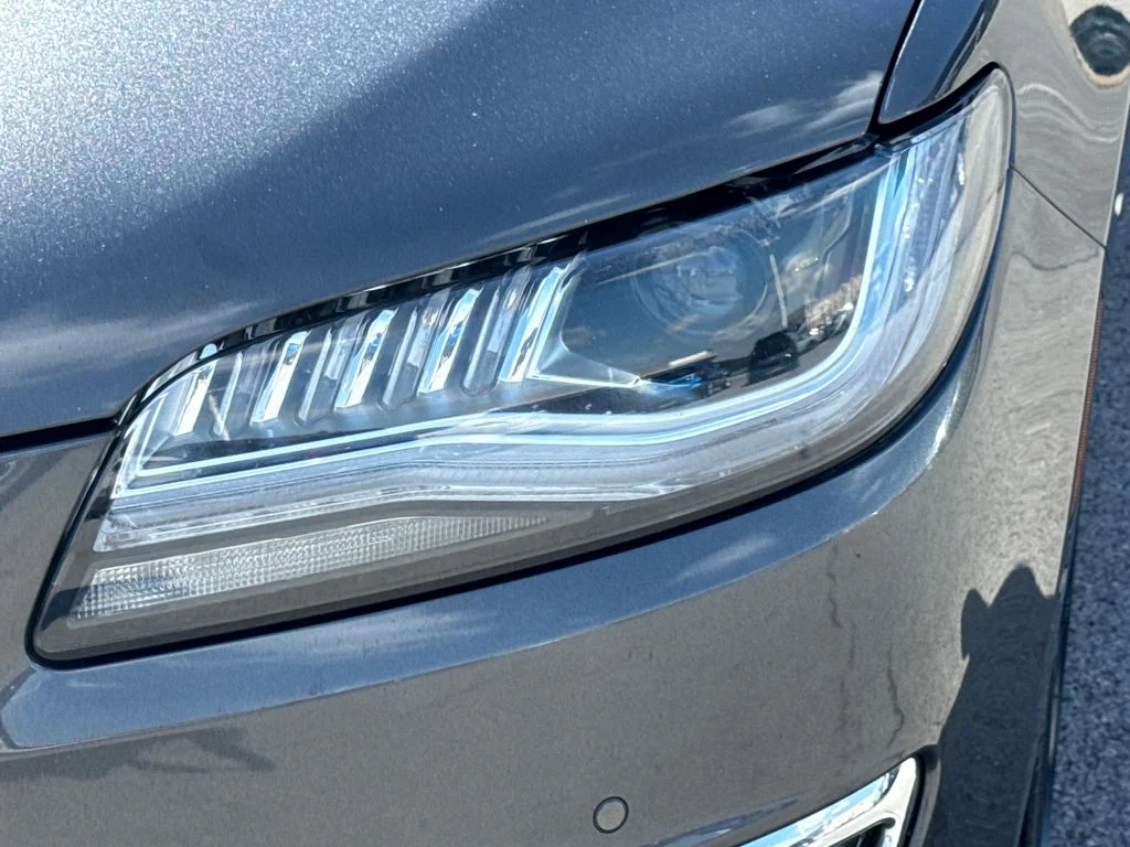 Used 2019 Magnetic Gray Metallic Lincoln Reserve image 17