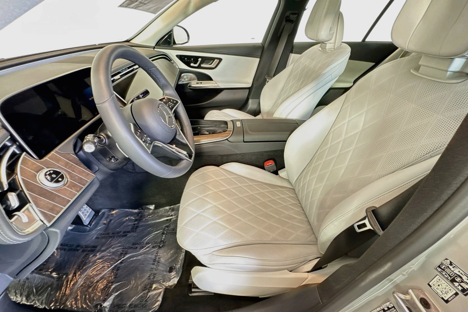 New 2026 MANUFAKTUR Alpine Grey Mercedes-Benz E 450 image 18