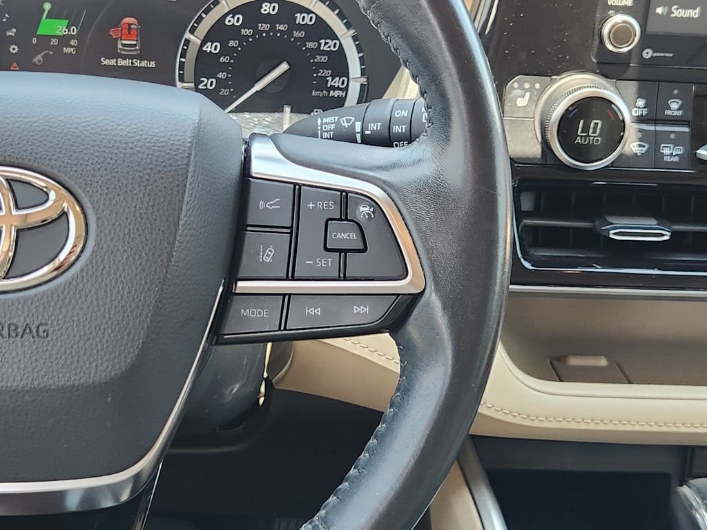 Used 2021 Opulent Amber Toyota XLE image 29