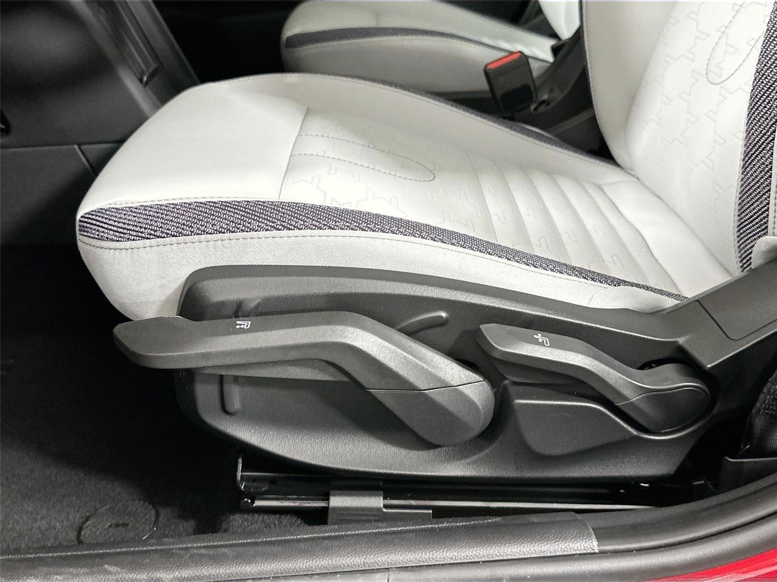 2025 MINI Hardtop 4 Door S - Photo 15