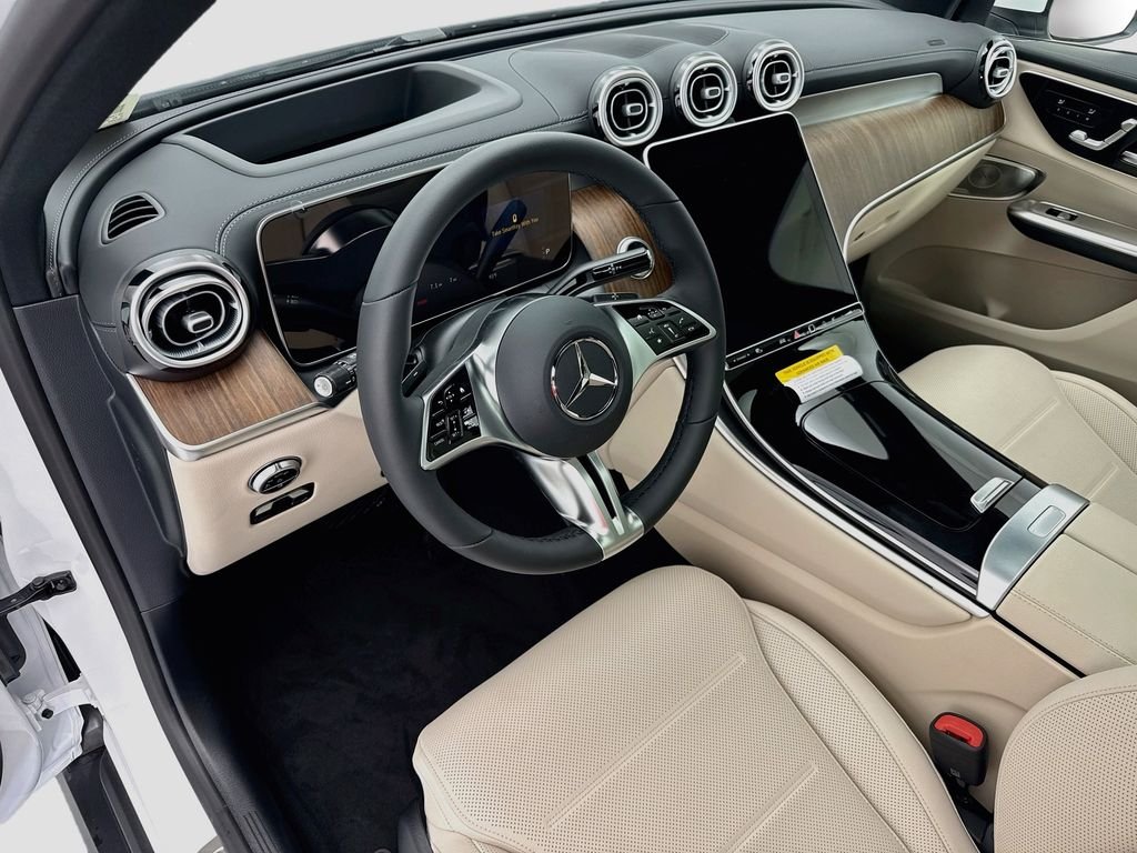 New 2027 Moonlight White Metallic Mercedes-Benz GLC 300 image 10