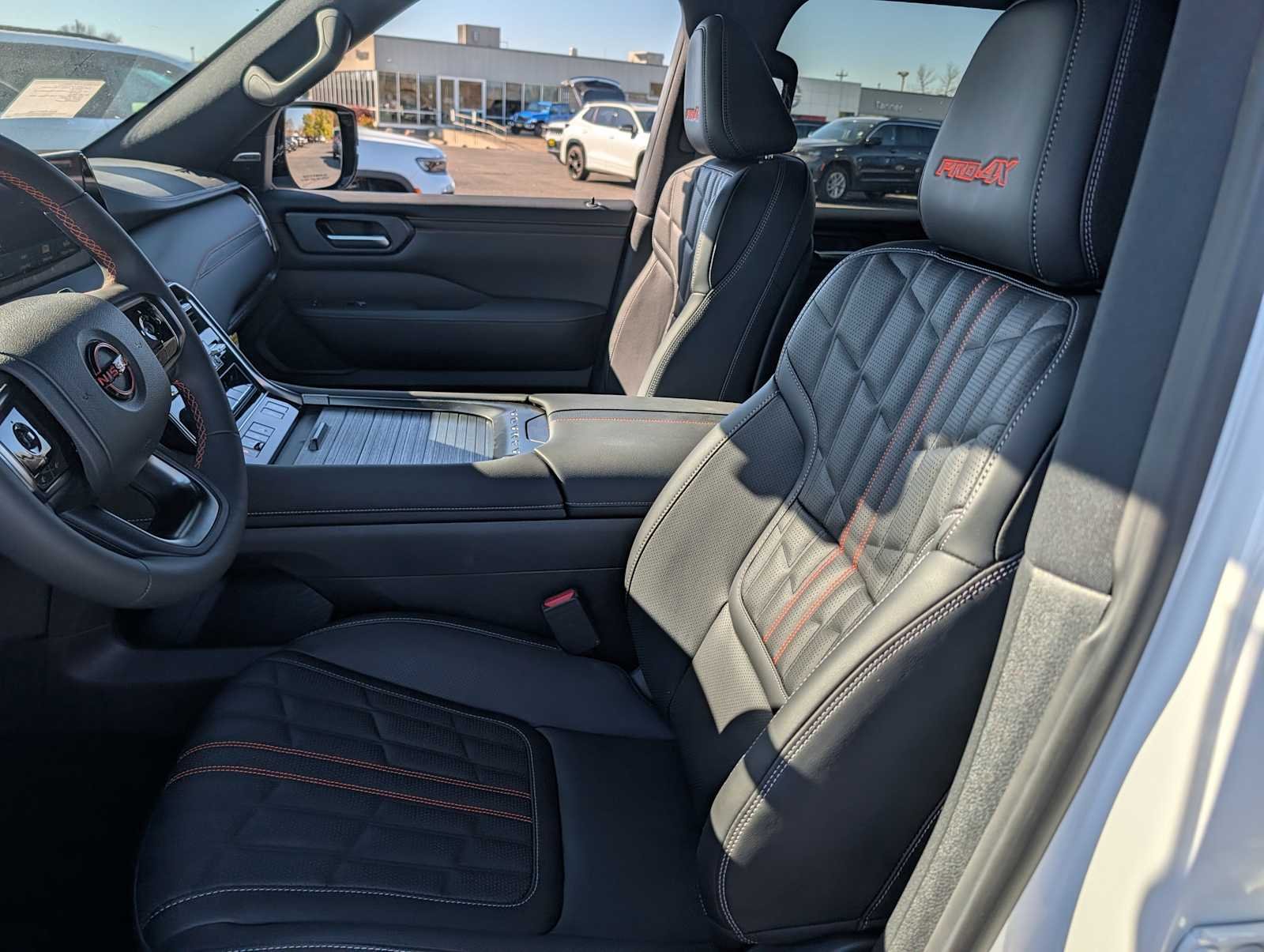 New 2026 Aspen White TriCoat / Super Black Two-tone Nissan PRO-4X® image 9