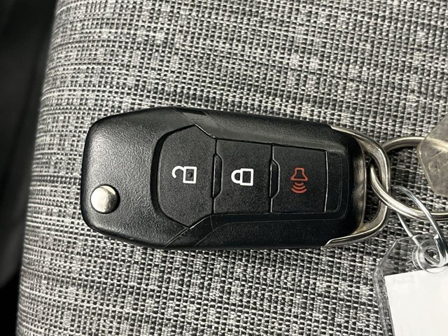 Used 2023 Oxford White Ford XLT image 26