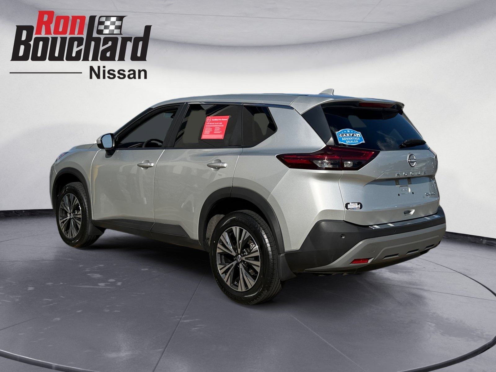 Used 2023 Brilliant Silver Metallic Nissan SV image 4