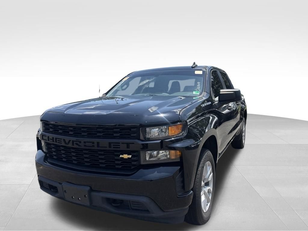 Used 2022 Black Chevrolet Custom image 4