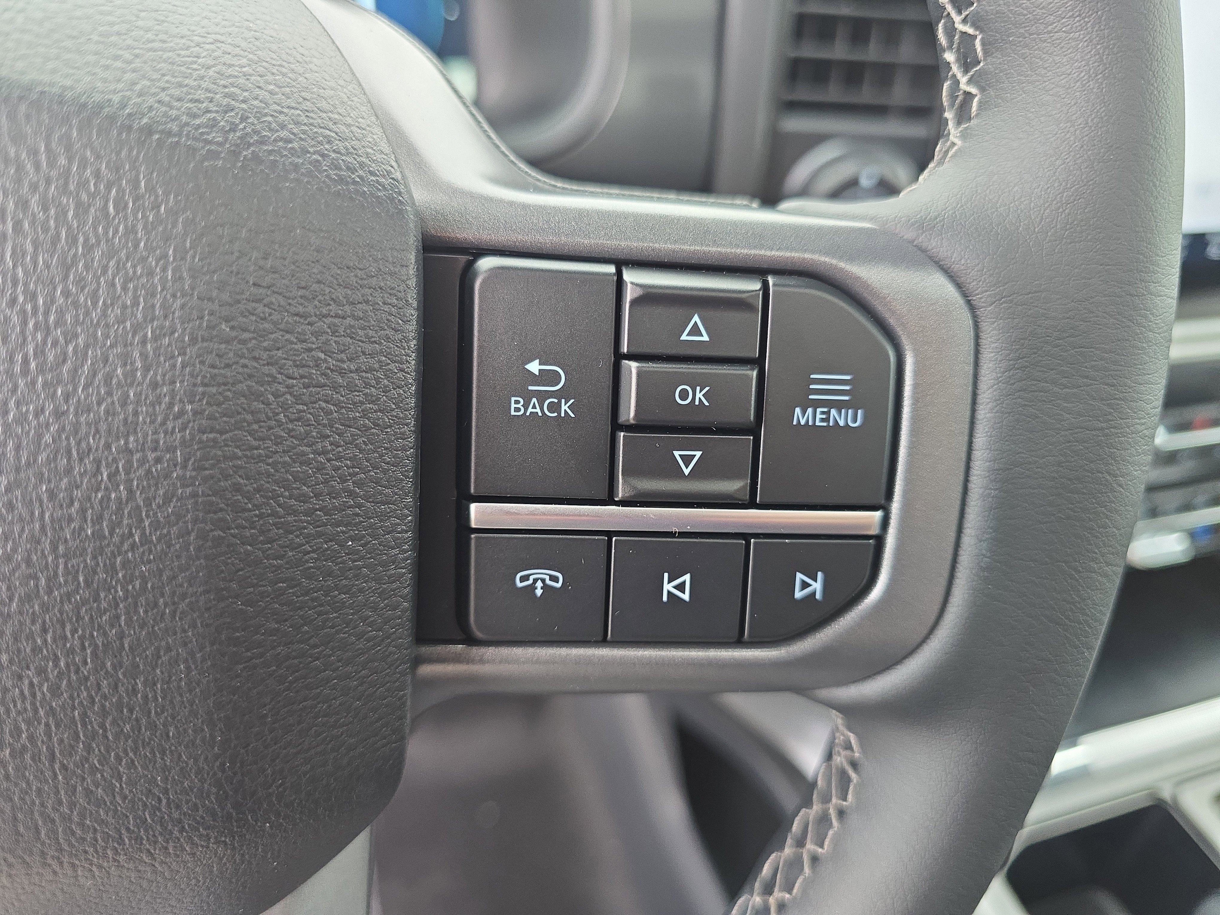New 2026 Agate Black Metallic Ford Lariat® image 20