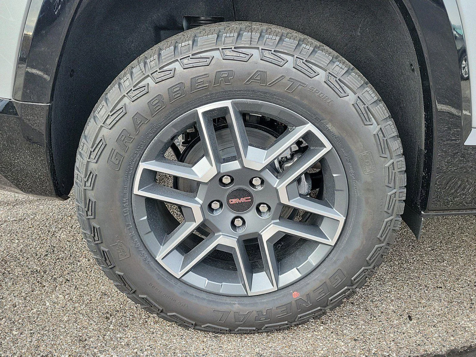 2026 GMC Terrain AT4 - Photo 6
