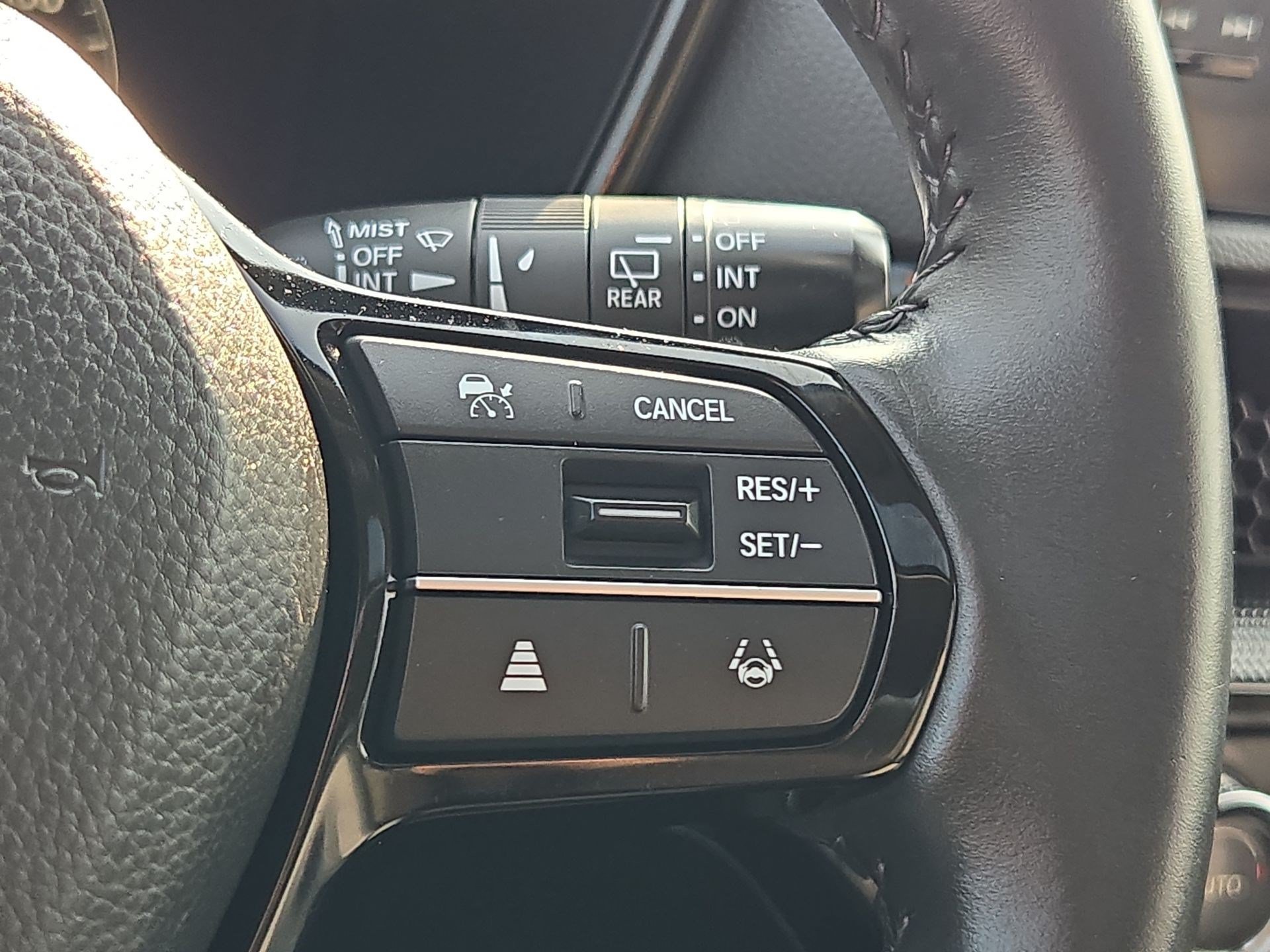Used 2024 Black Honda EX-L image 17