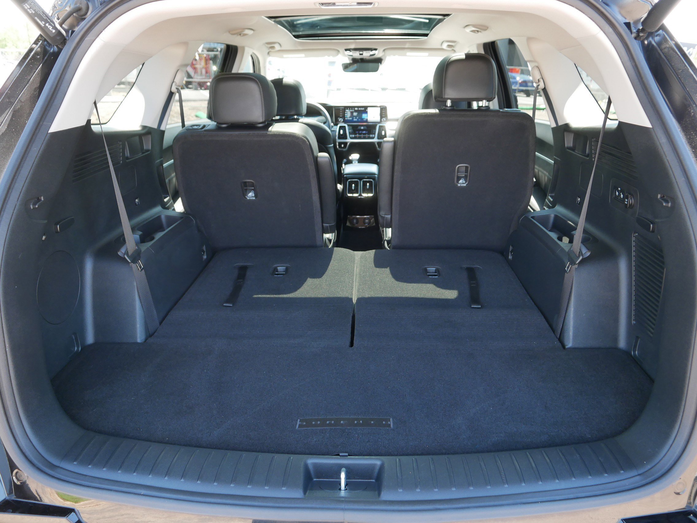 Certified Used 2023 Ebony Black Kia SX image 18