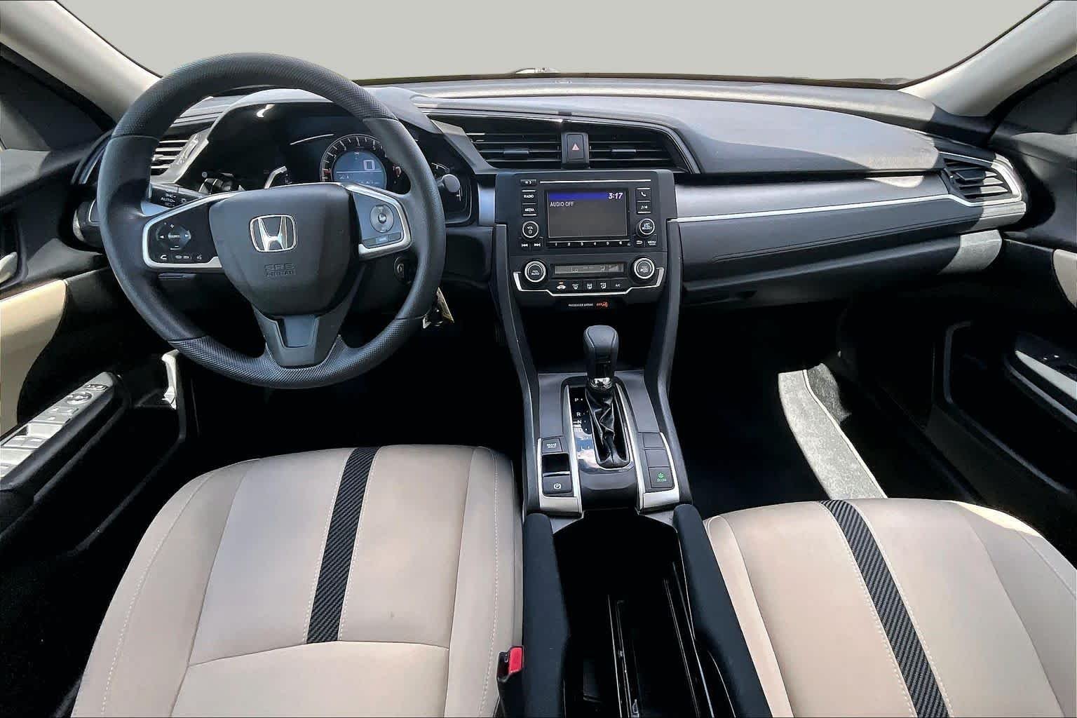 Used 2018  Honda LX image 16